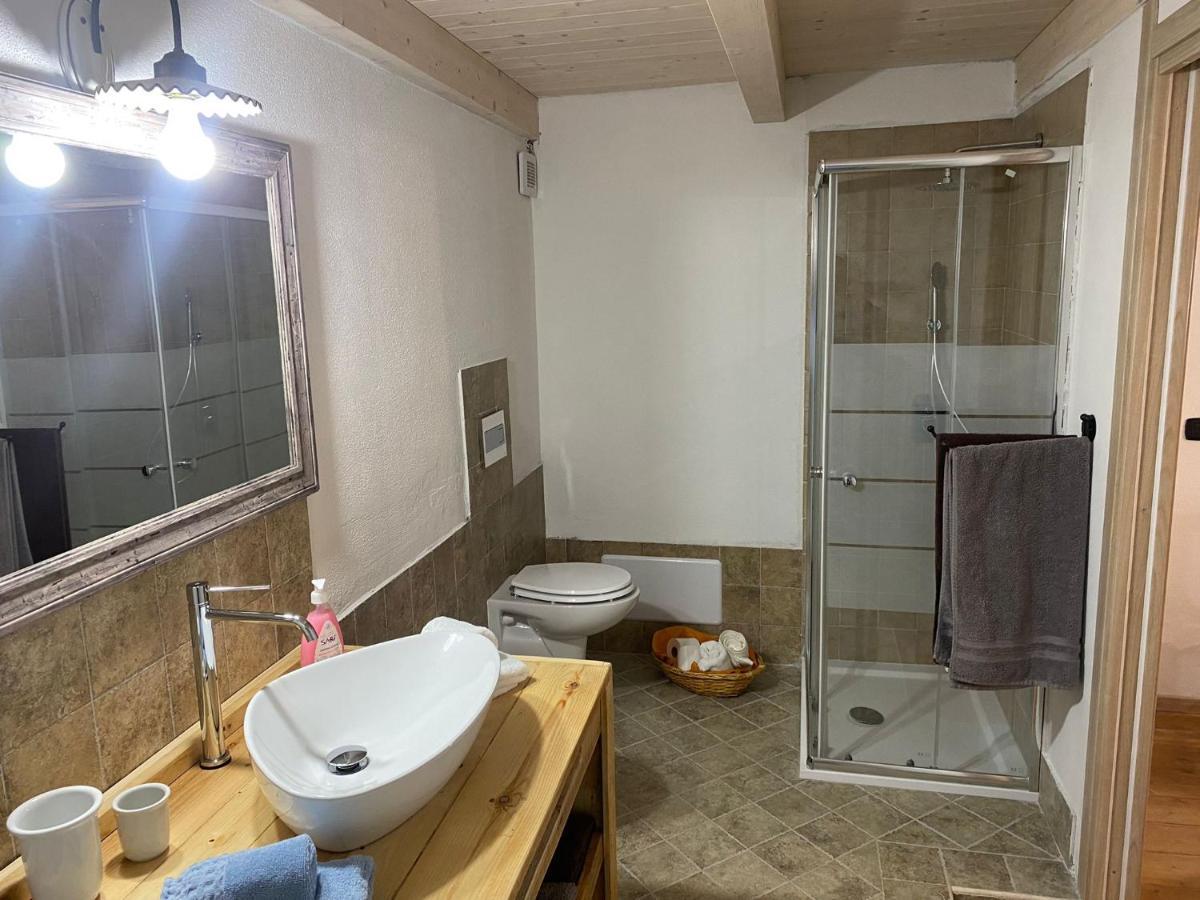 Guest House Tzia Udroni Ossi Luaran gambar