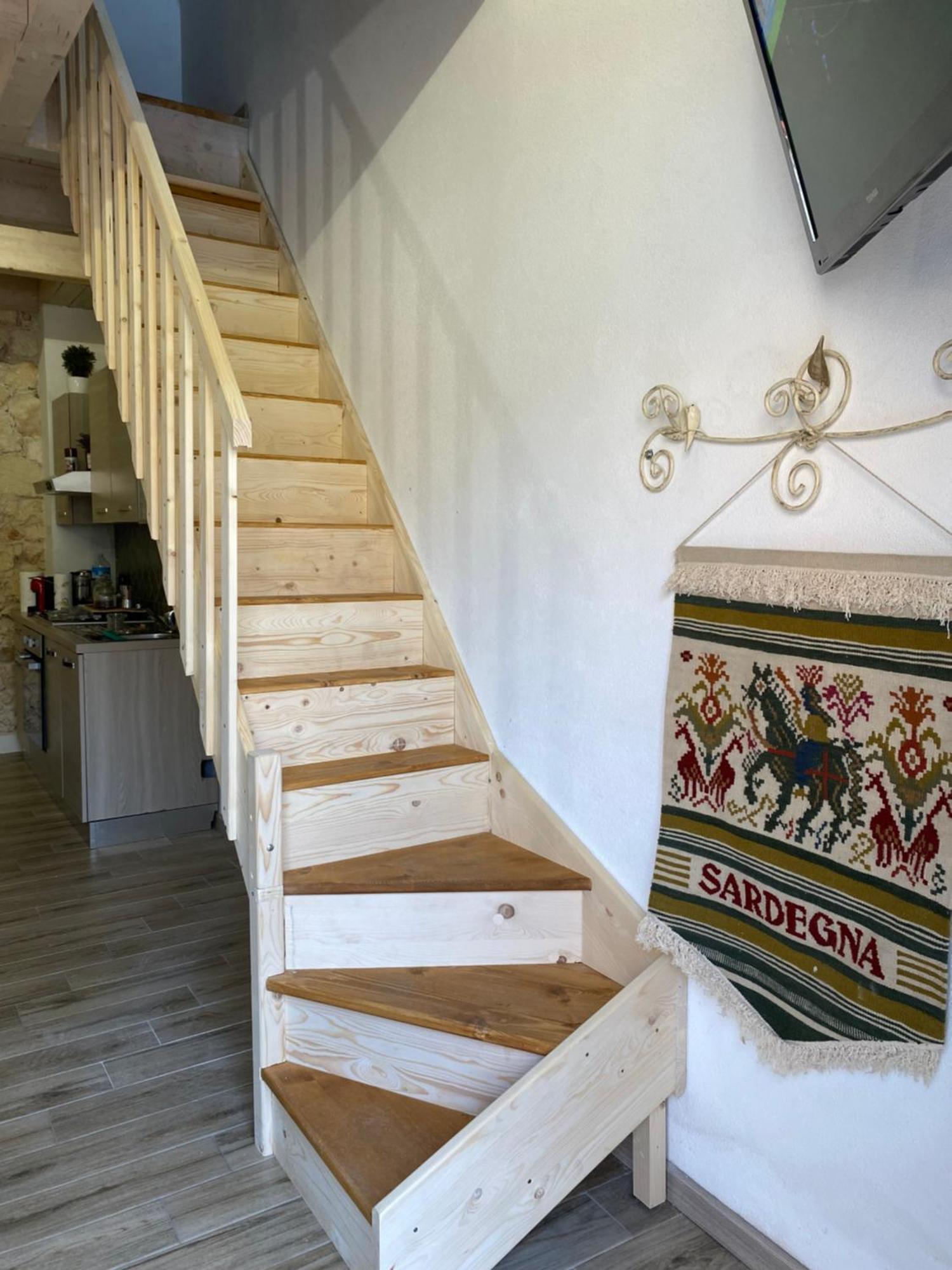 Guest House Tzia Udroni Ossi Luaran gambar